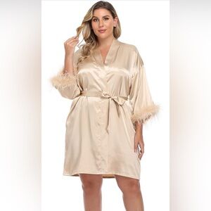 Satin Robe with Feather Trim
Beige (3 Available)
White (1 Available)
